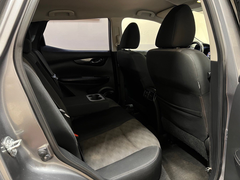 2019 Nissan Rogue Image 34