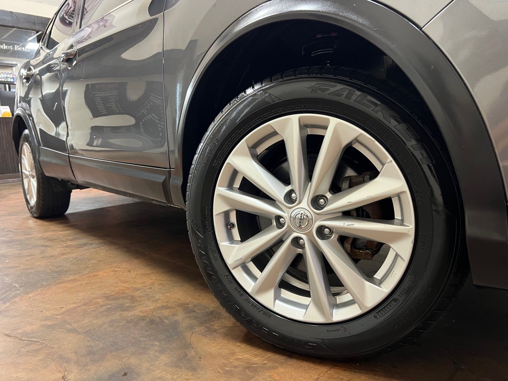 2019 Nissan Rogue Image 39