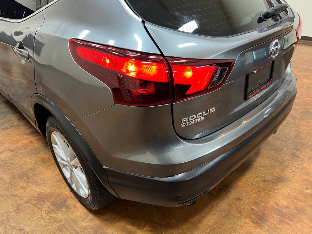 2019 Nissan Rogue Image 42