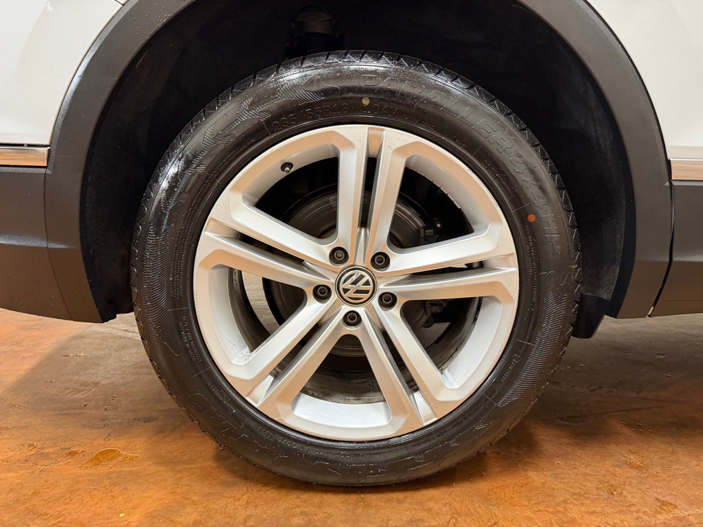 2018 Volkswagen Tiguan Image 12