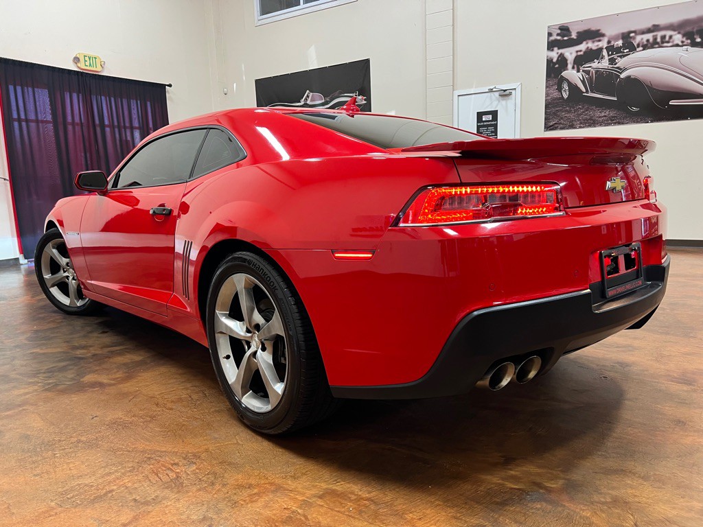 2014 Chevrolet Camaro Image 2
