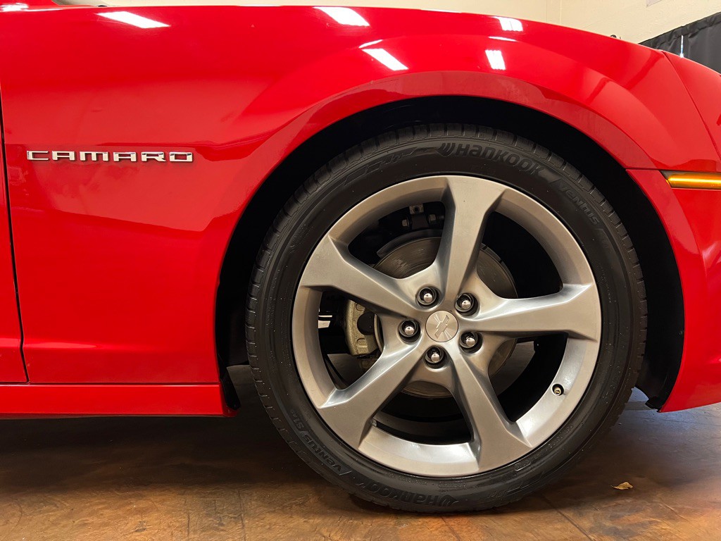 2014 Chevrolet Camaro Image 11