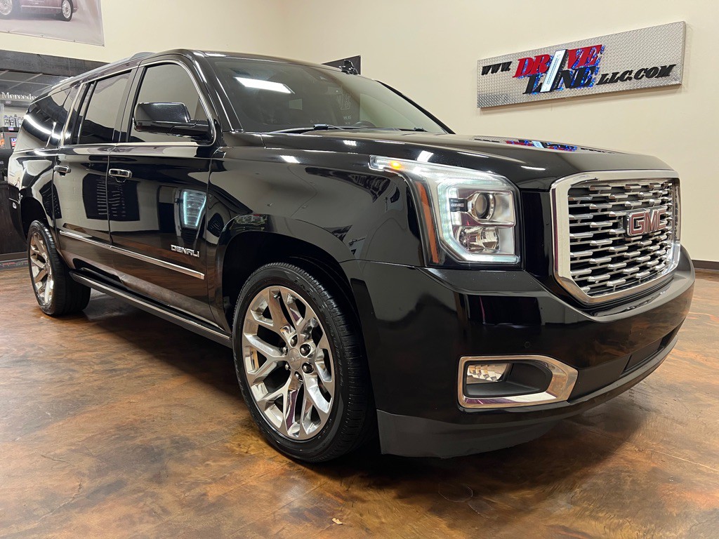 2020 GMC Yukon Image 3