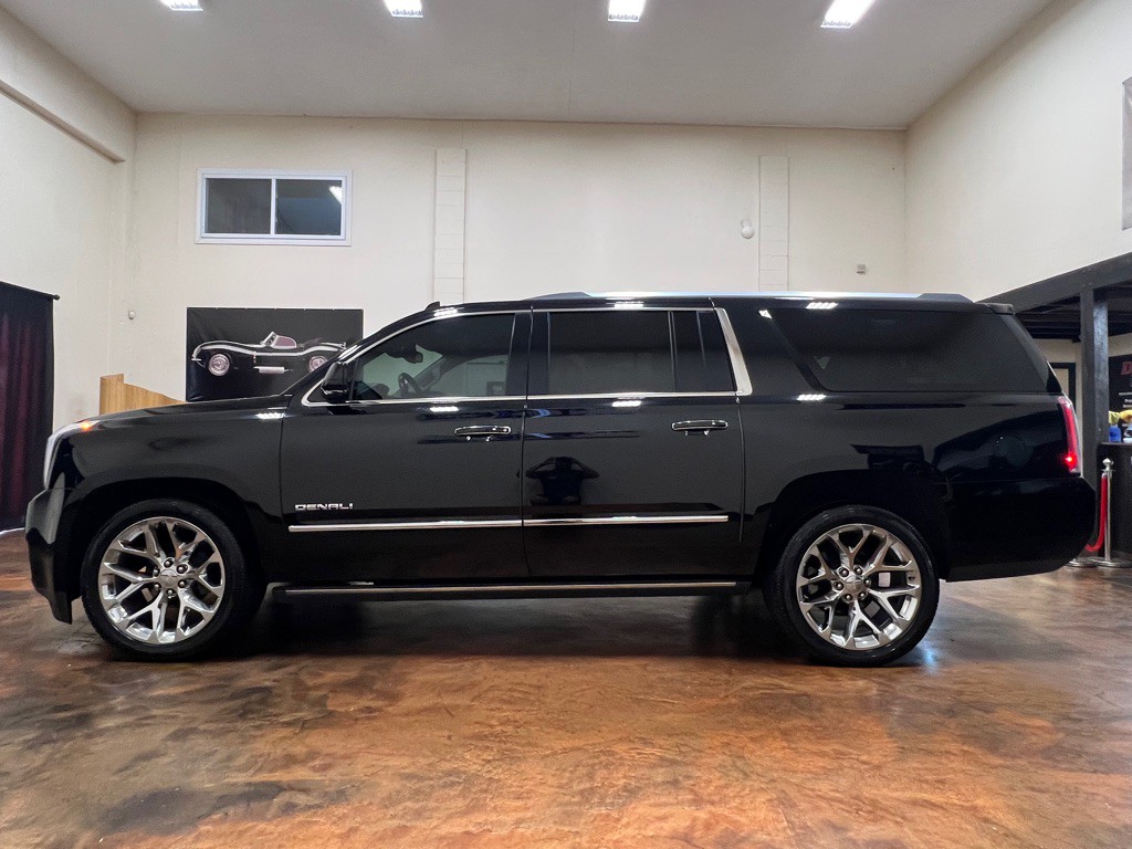 2020 GMC Yukon Image 6