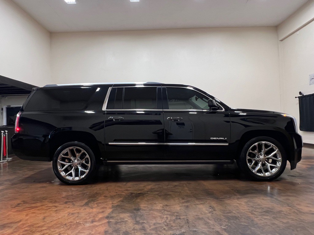 2020 GMC Yukon Image 10