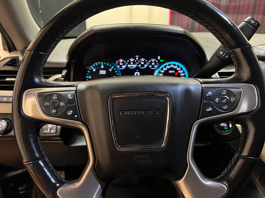 2020 GMC Yukon Image 28