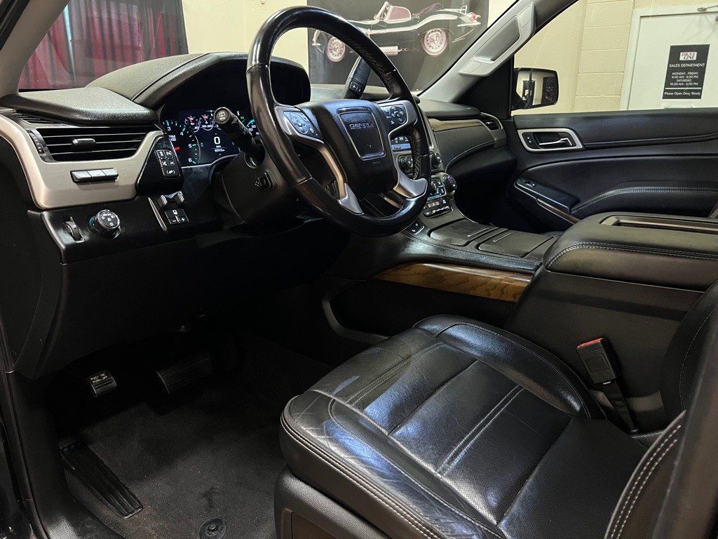2020 GMC Yukon Image 36