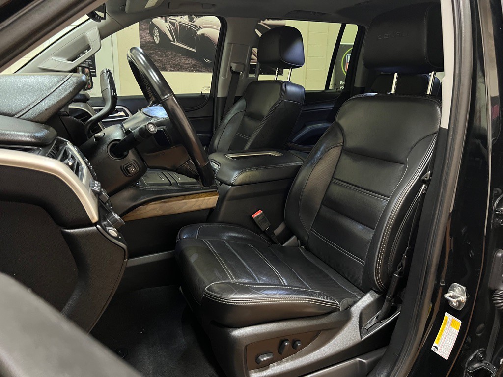 2020 GMC Yukon Image 37