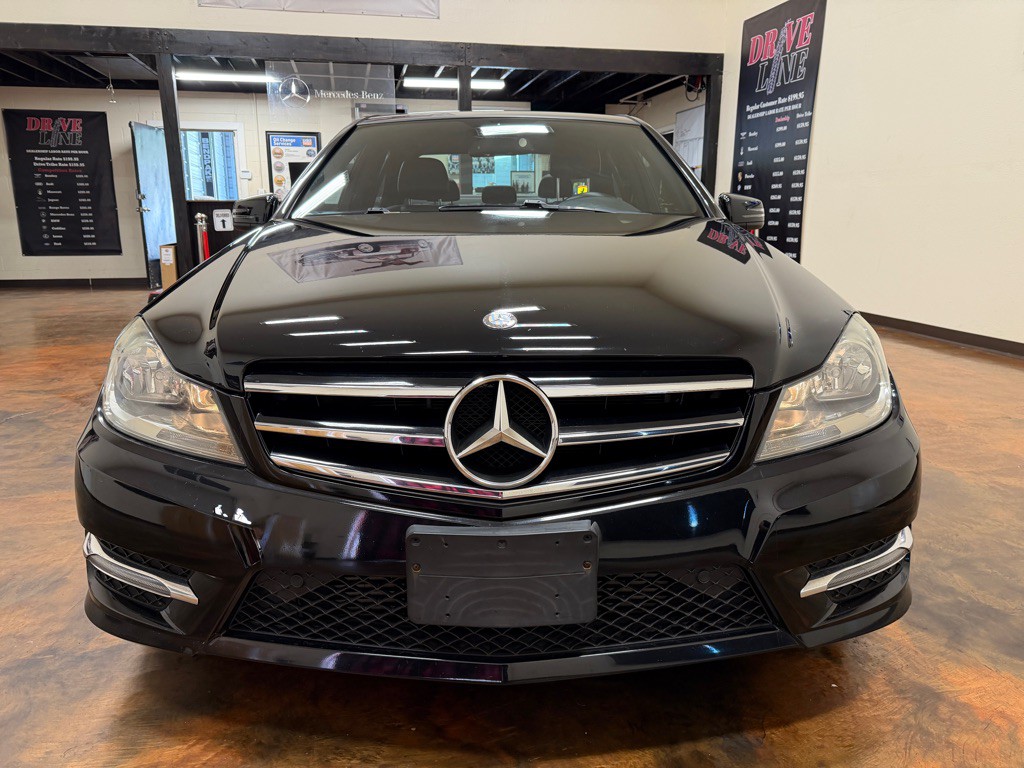 2014 Mercedes-Benz C-Class Image 4