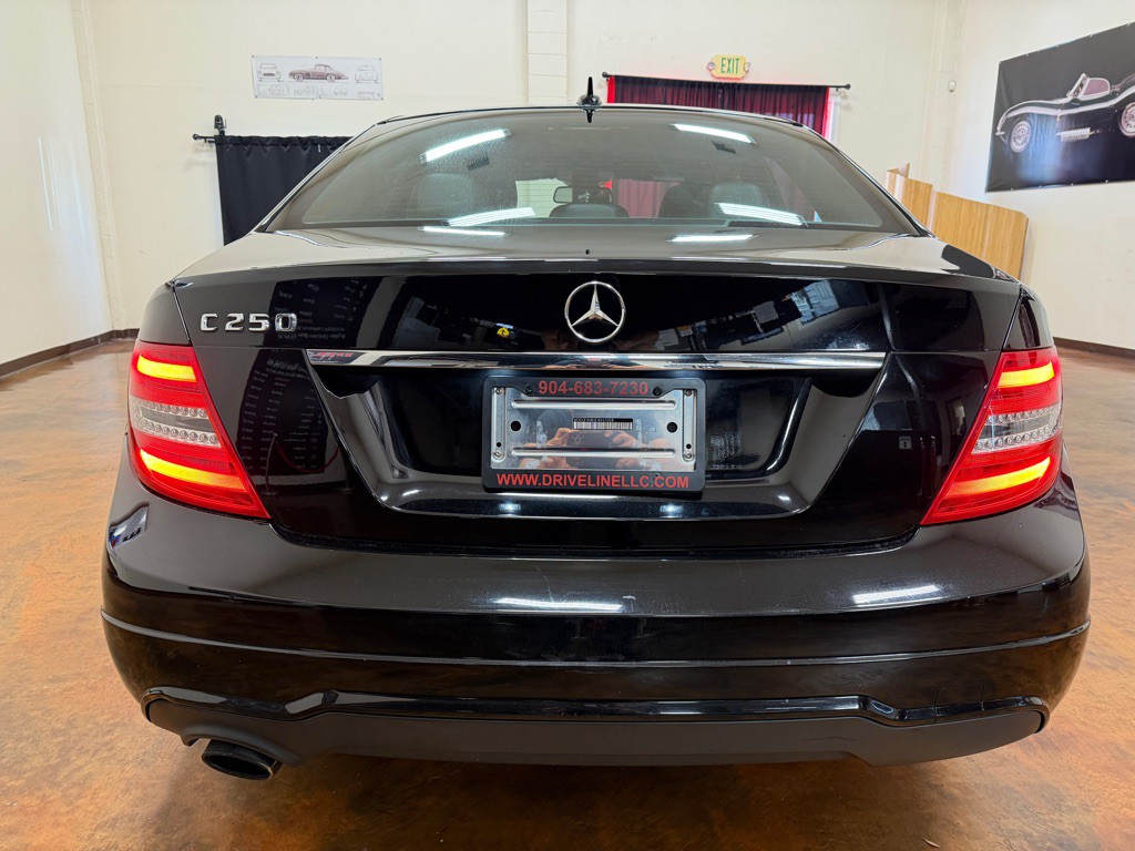 2014 Mercedes-Benz C-Class Image 8