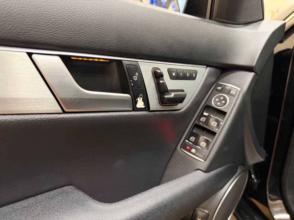2014 Mercedes-Benz C-Class Image 18
