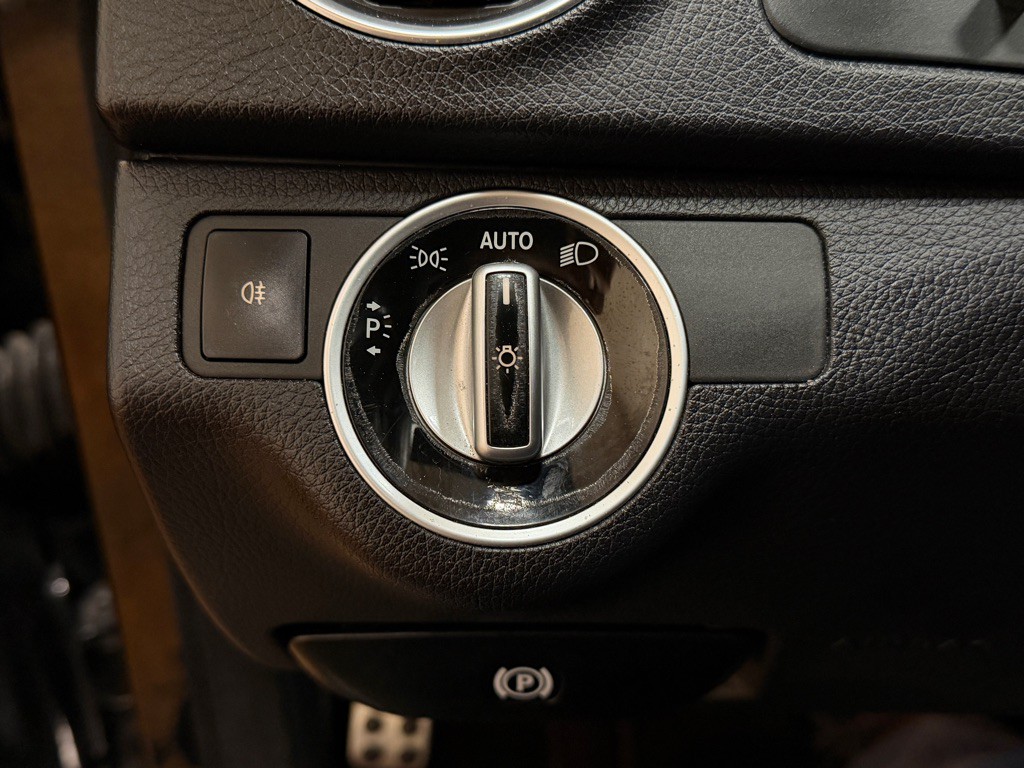 2014 Mercedes-Benz C-Class Image 19