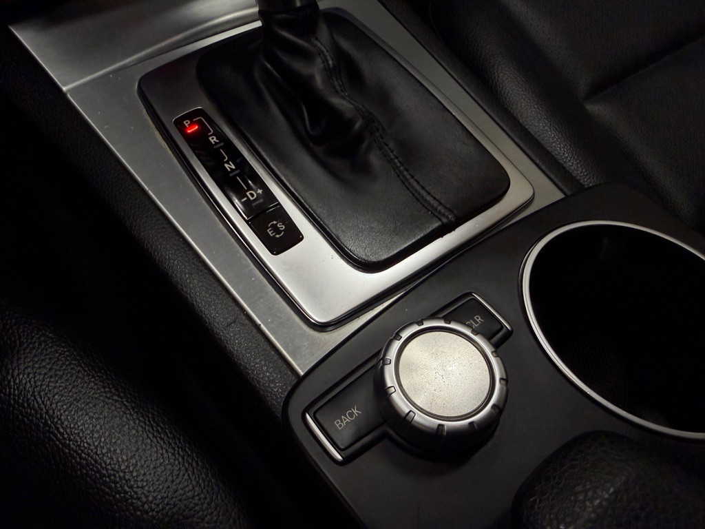 2014 Mercedes-Benz C-Class Image 25