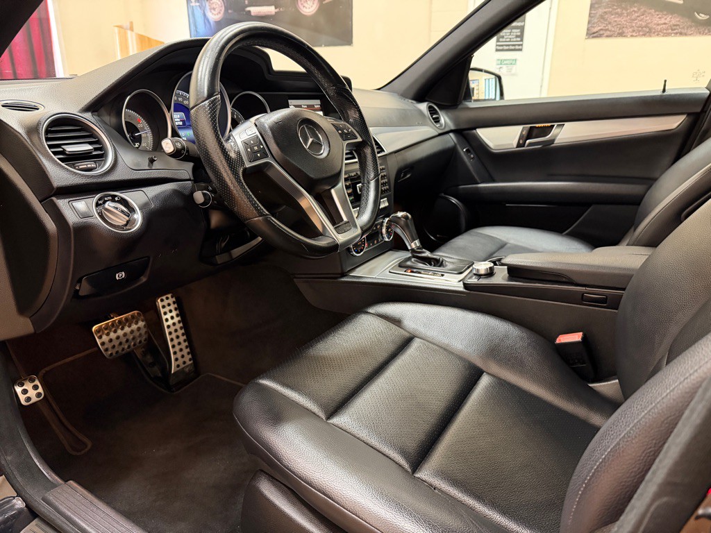 2014 Mercedes-Benz C-Class Image 26