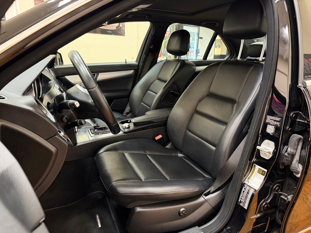 2014 Mercedes-Benz C-Class Image 27