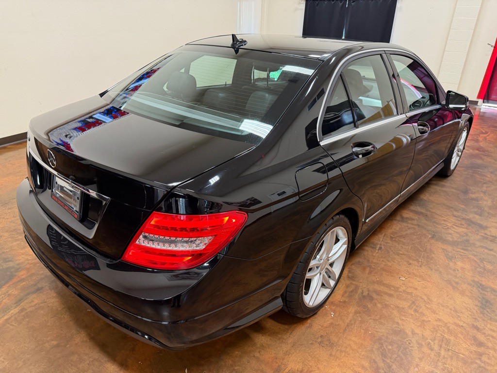 2014 Mercedes-Benz C-Class Image 42