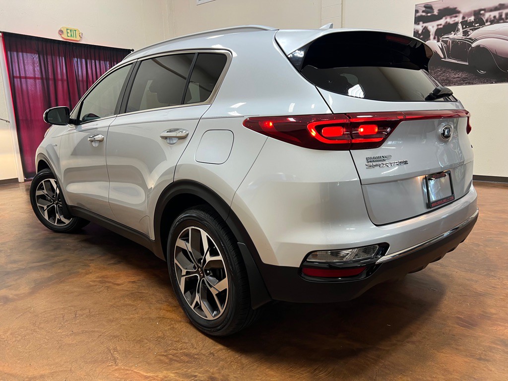 2020 Kia Sportage Image 2