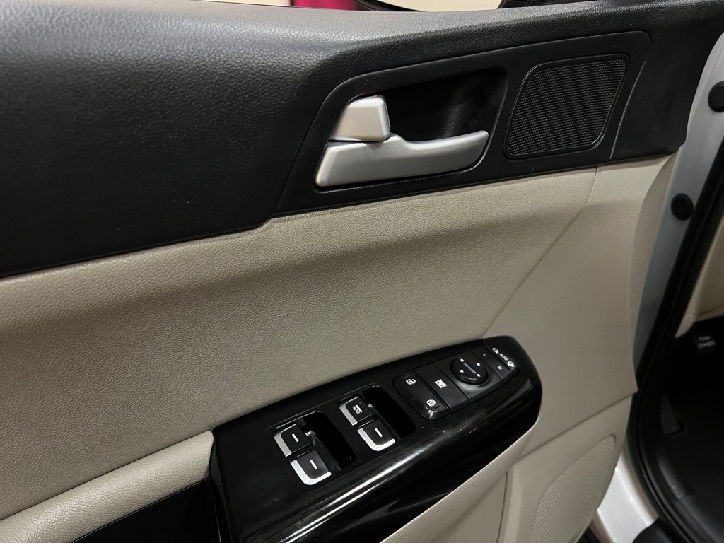 2020 Kia Sportage Image 24