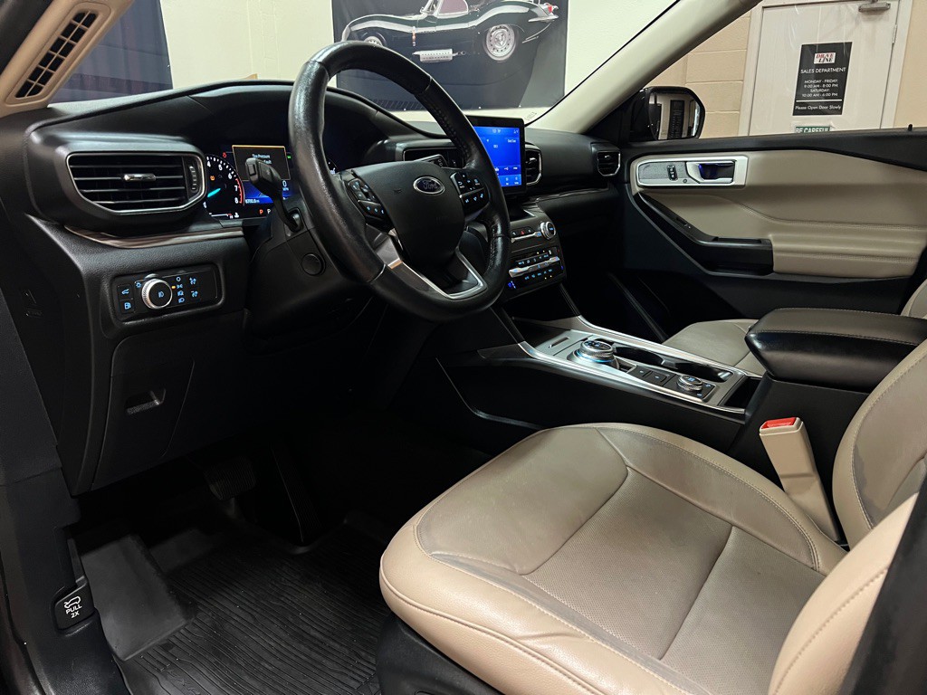 2020 Ford Explorer Image 16