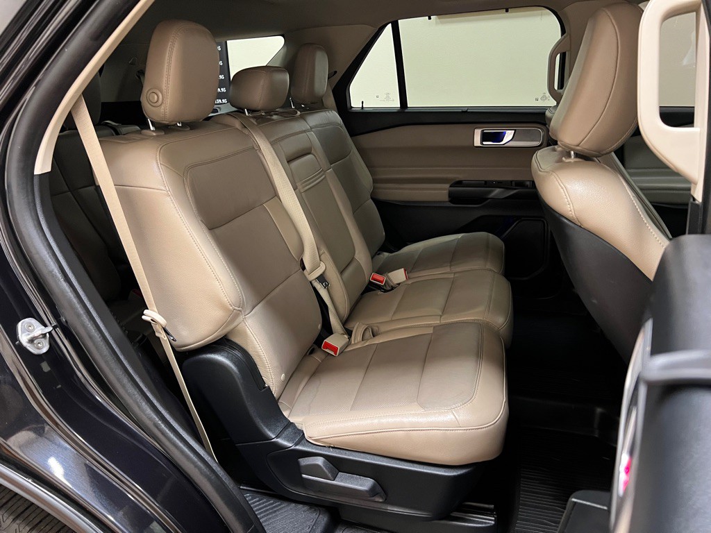 2020 Ford Explorer Image 24