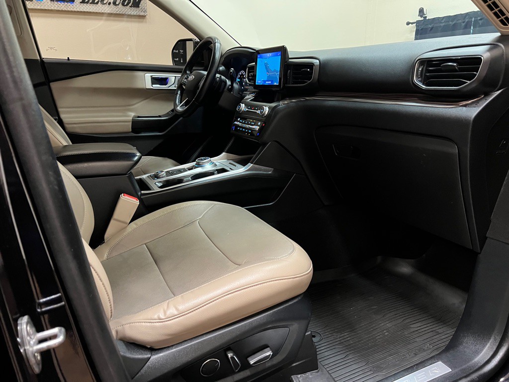 2020 Ford Explorer Image 27