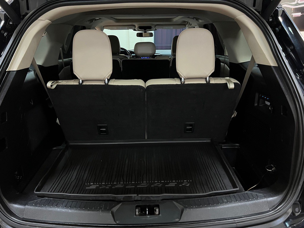 2020 Ford Explorer Image 38