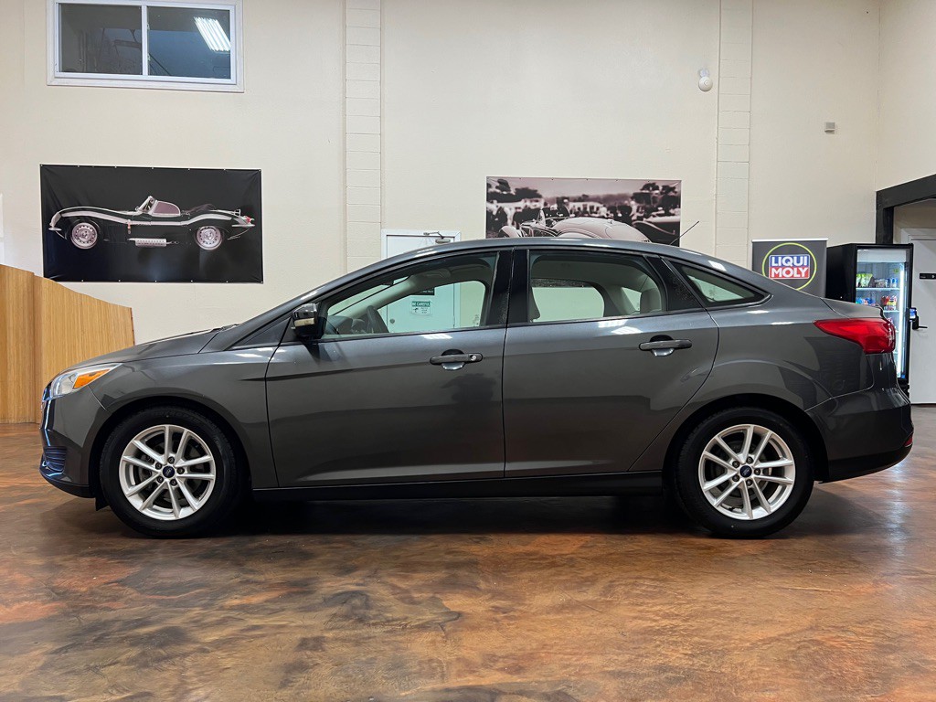 2017 Ford Focus Image 6