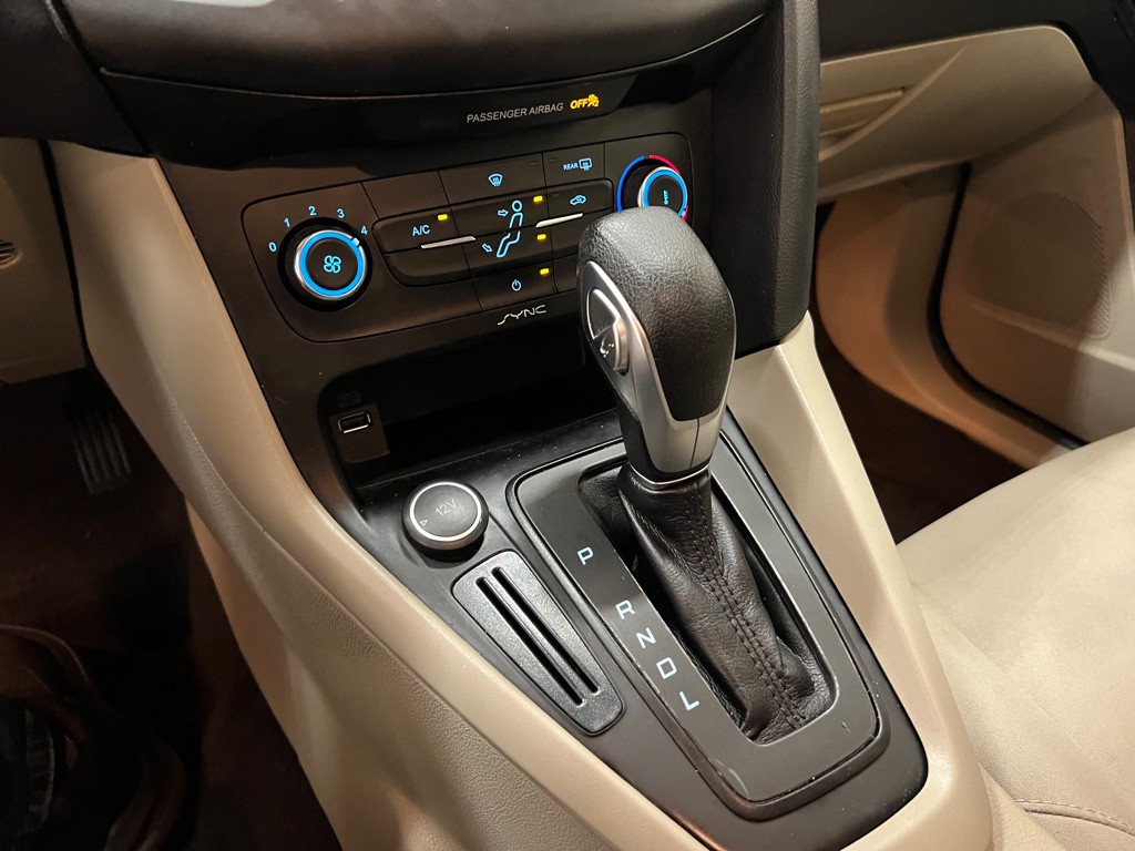 2017 Ford Focus Image 28