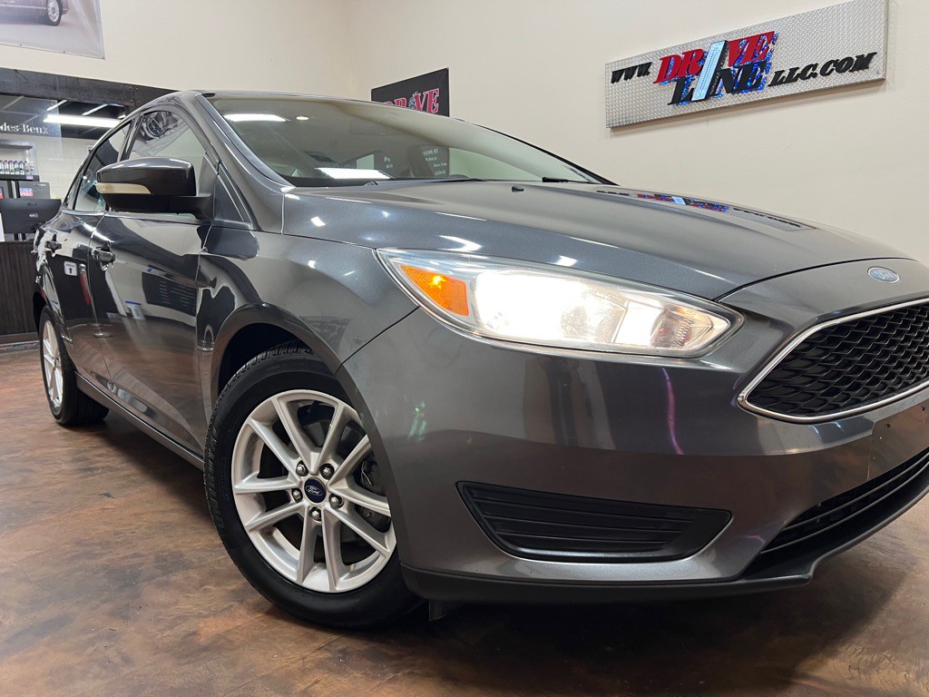 2017 Ford Focus Image 32