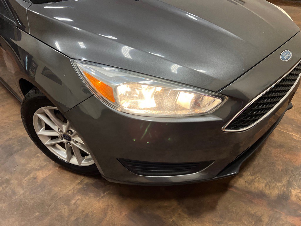 2017 Ford Focus Image 36