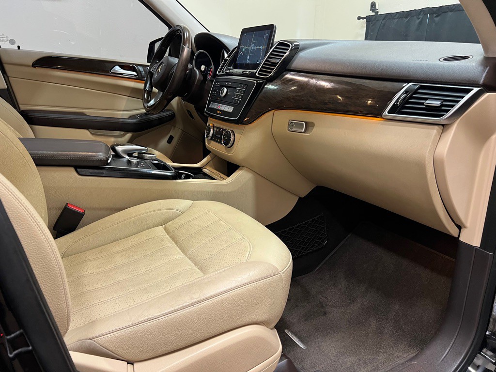 2016 Mercedes-Benz GLE-Class Image 23