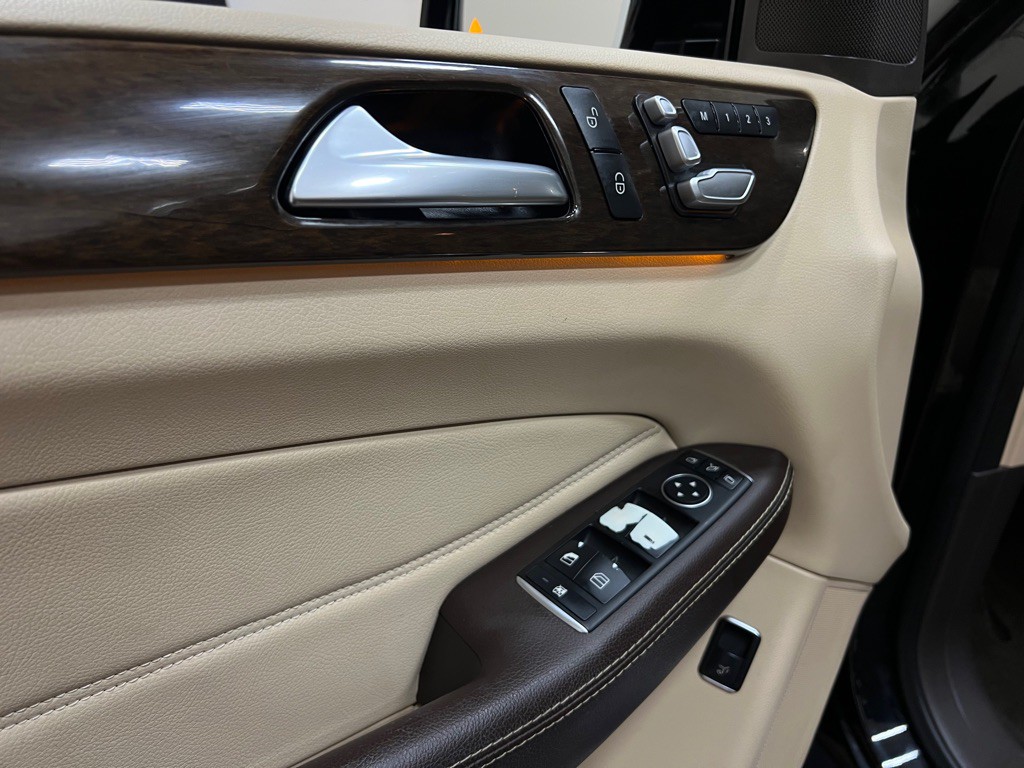 2016 Mercedes-Benz GLE-Class Image 24