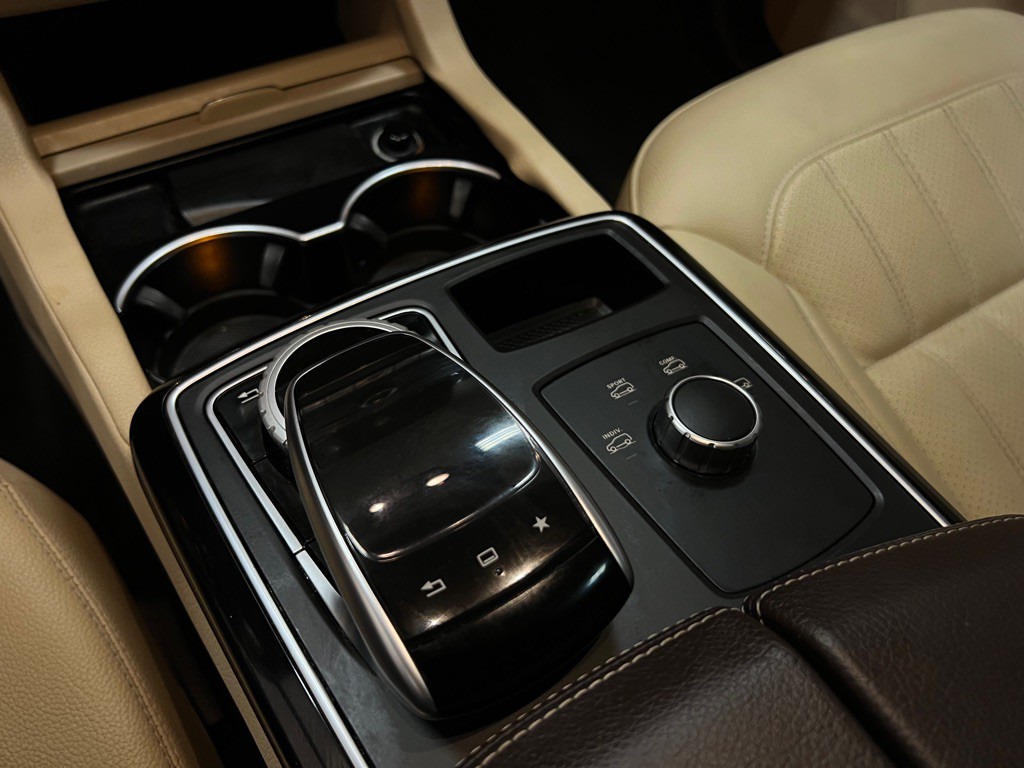 2016 Mercedes-Benz GLE-Class Image 30