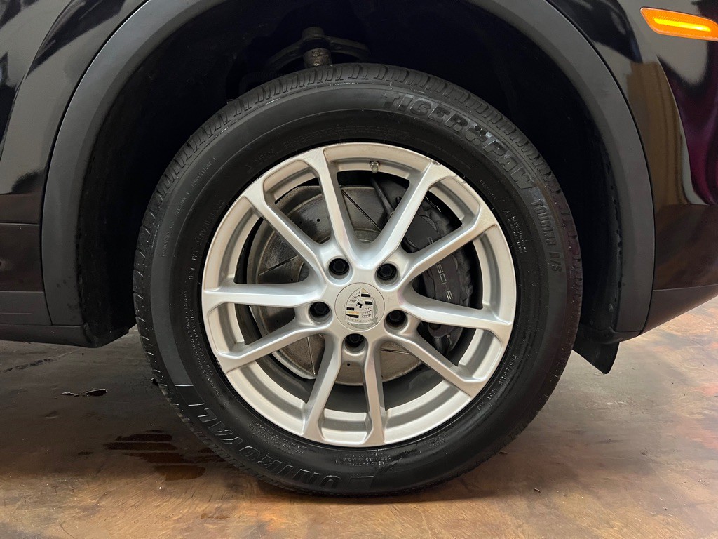 2016 Porsche Cayenne Image 11