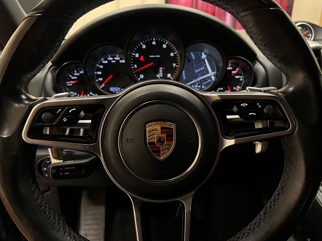 2016 Porsche Cayenne Image 27