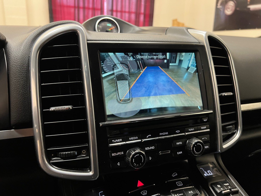 2016 Porsche Cayenne Image 29