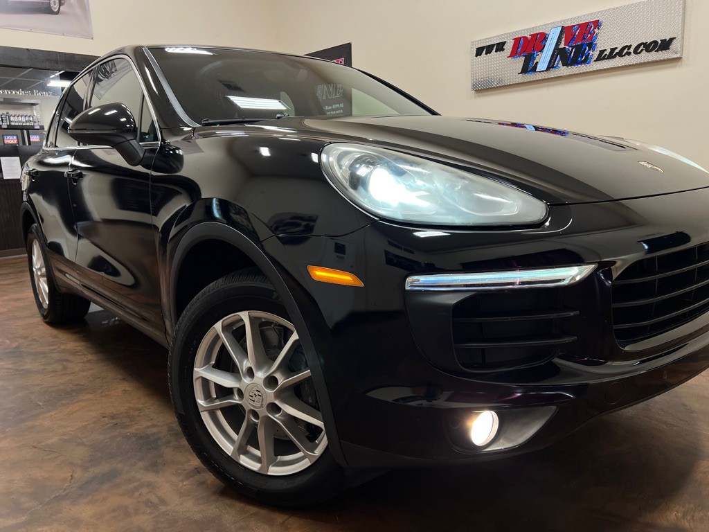 2016 Porsche Cayenne Image 33