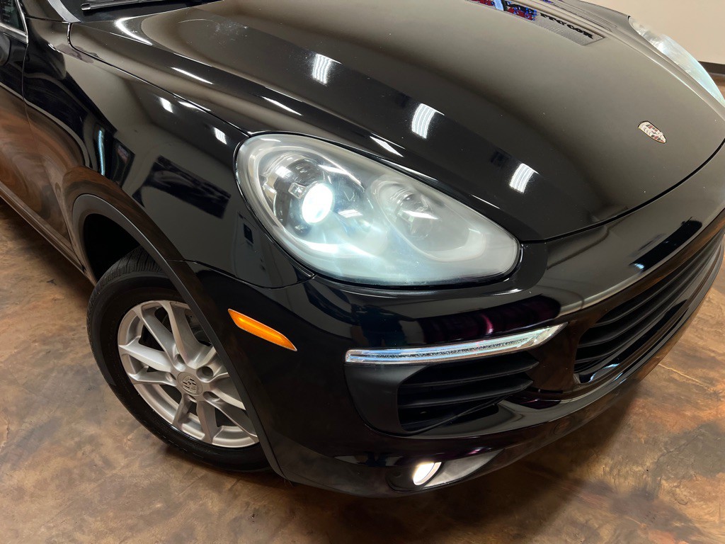 2016 Porsche Cayenne Image 37
