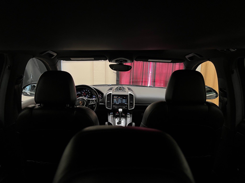 2016 Porsche Cayenne Image 43