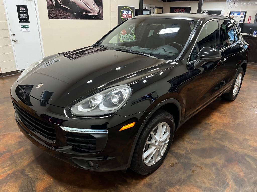 2016 Porsche Cayenne Image 45