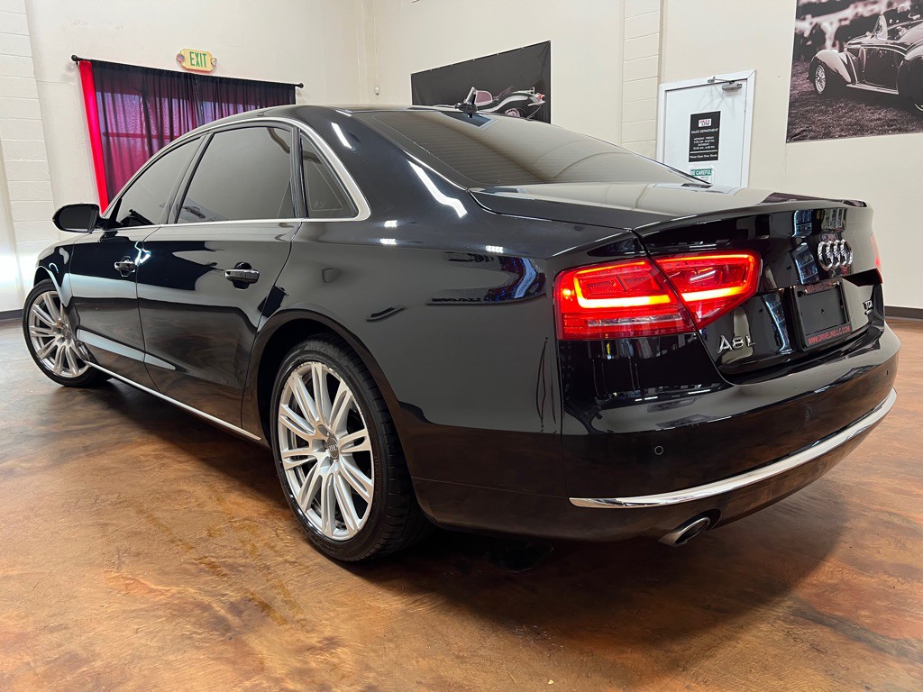 2014 Audi A8 Image 2