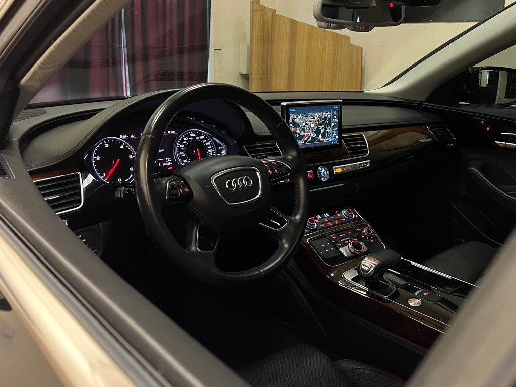 2014 Audi A8 Image 13