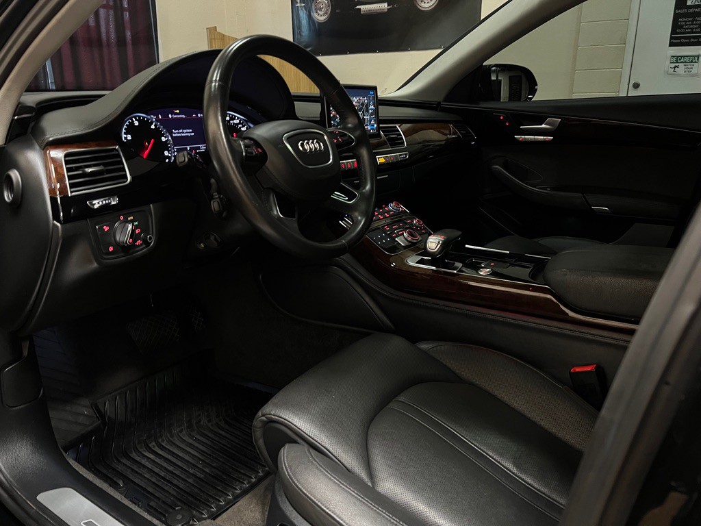 2014 Audi A8 Image 16