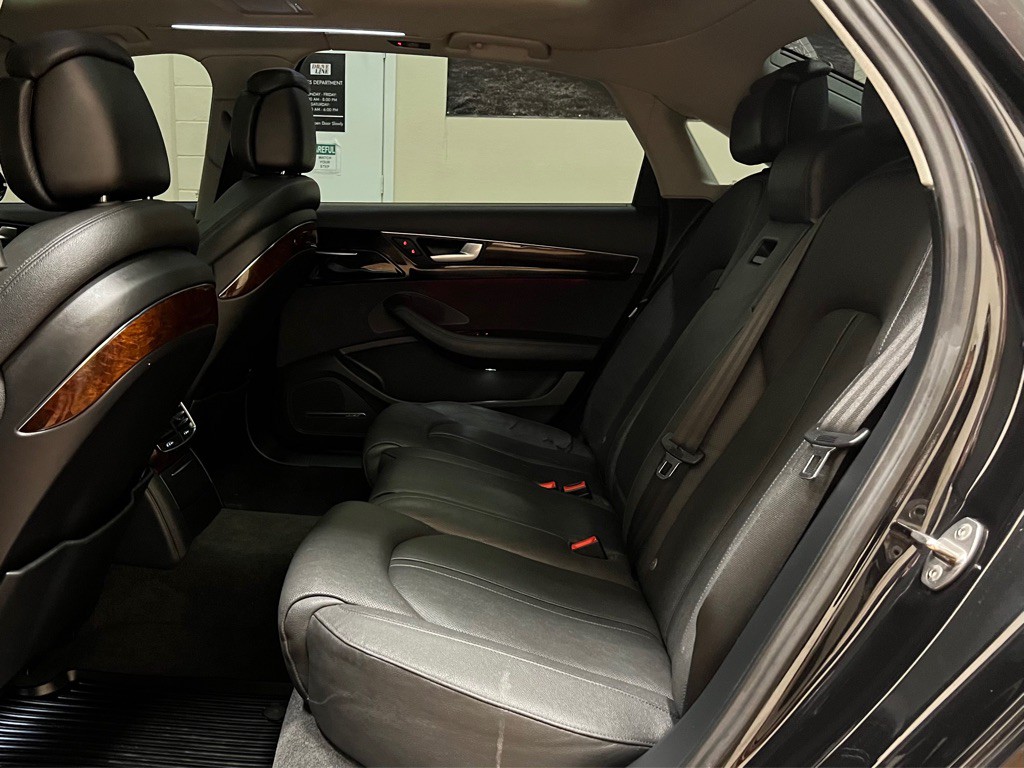 2014 Audi A8 Image 20