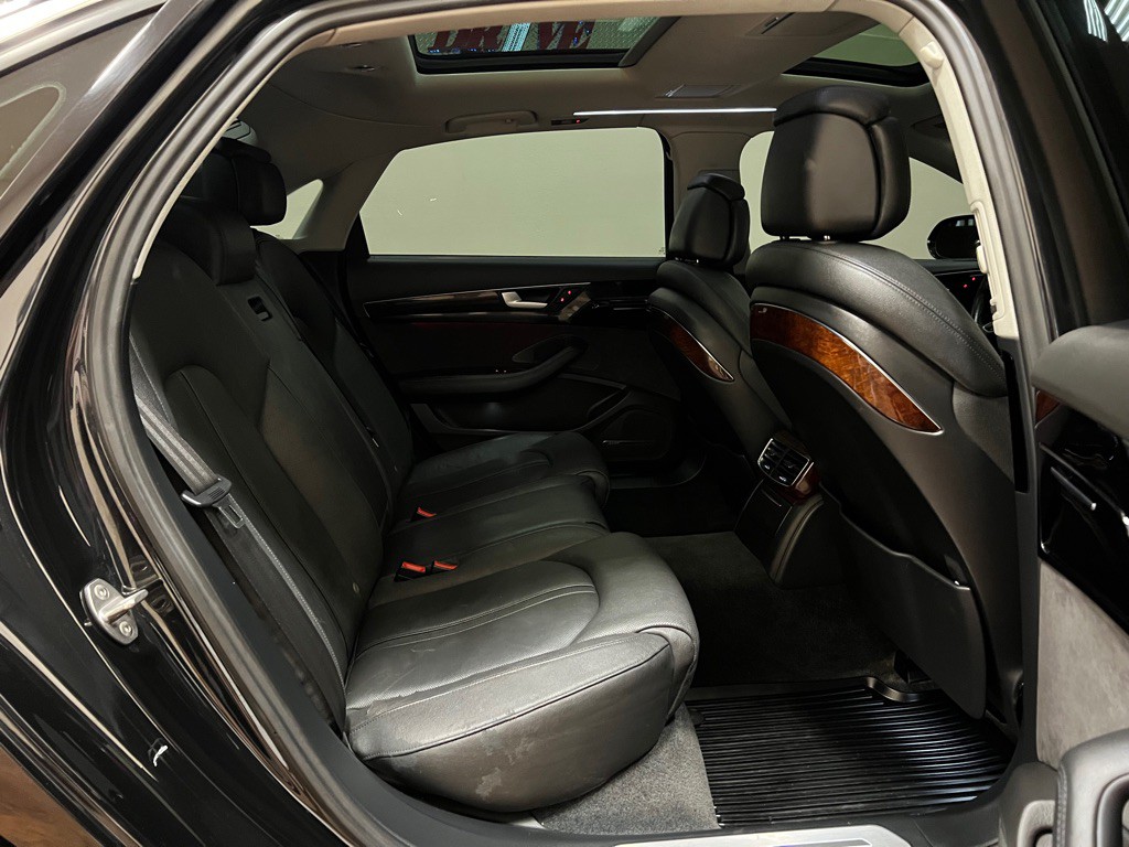 2014 Audi A8 Image 22
