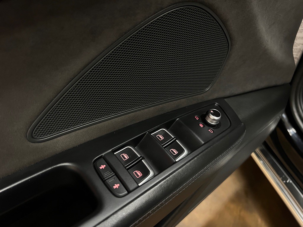 2014 Audi A8 Image 27