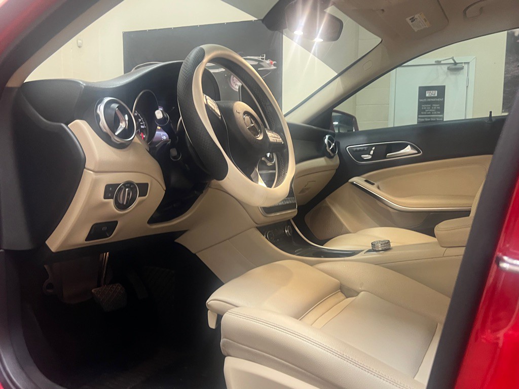 2019 Mercedes-Benz GLA-Class Image 14