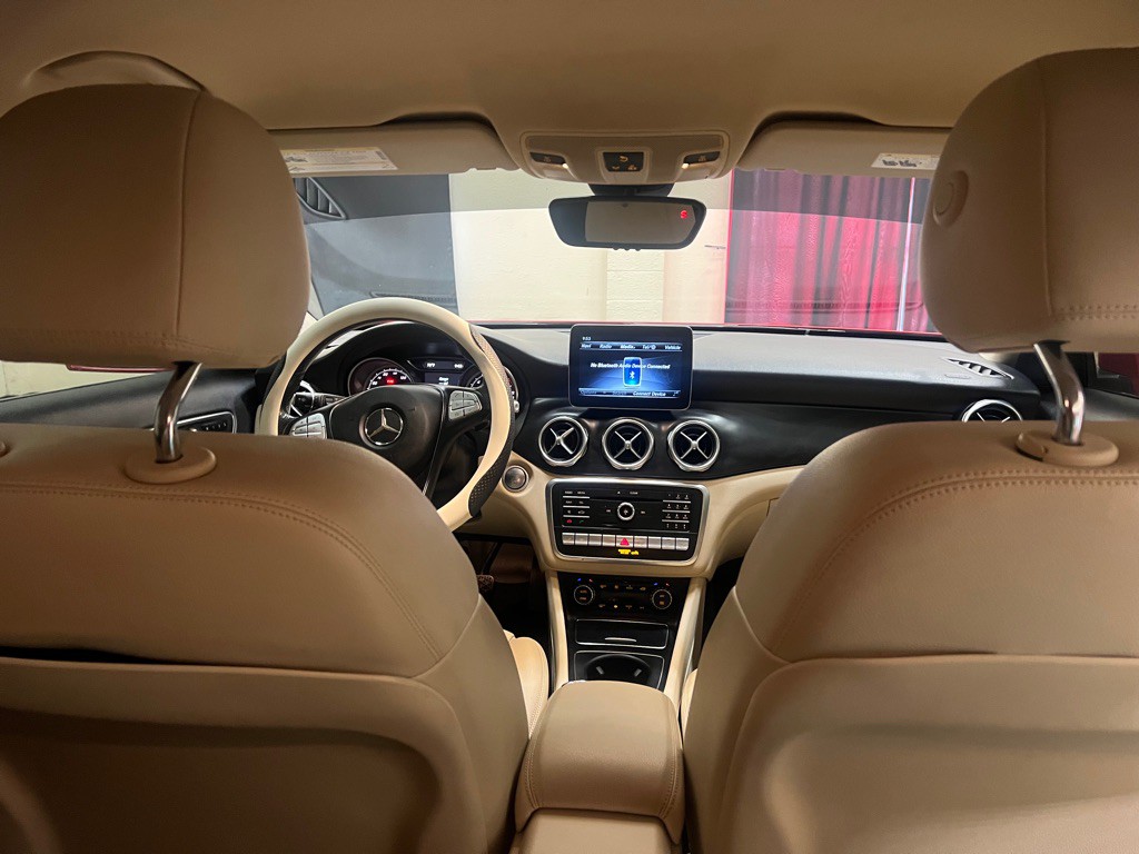 2019 Mercedes-Benz GLA-Class Image 15