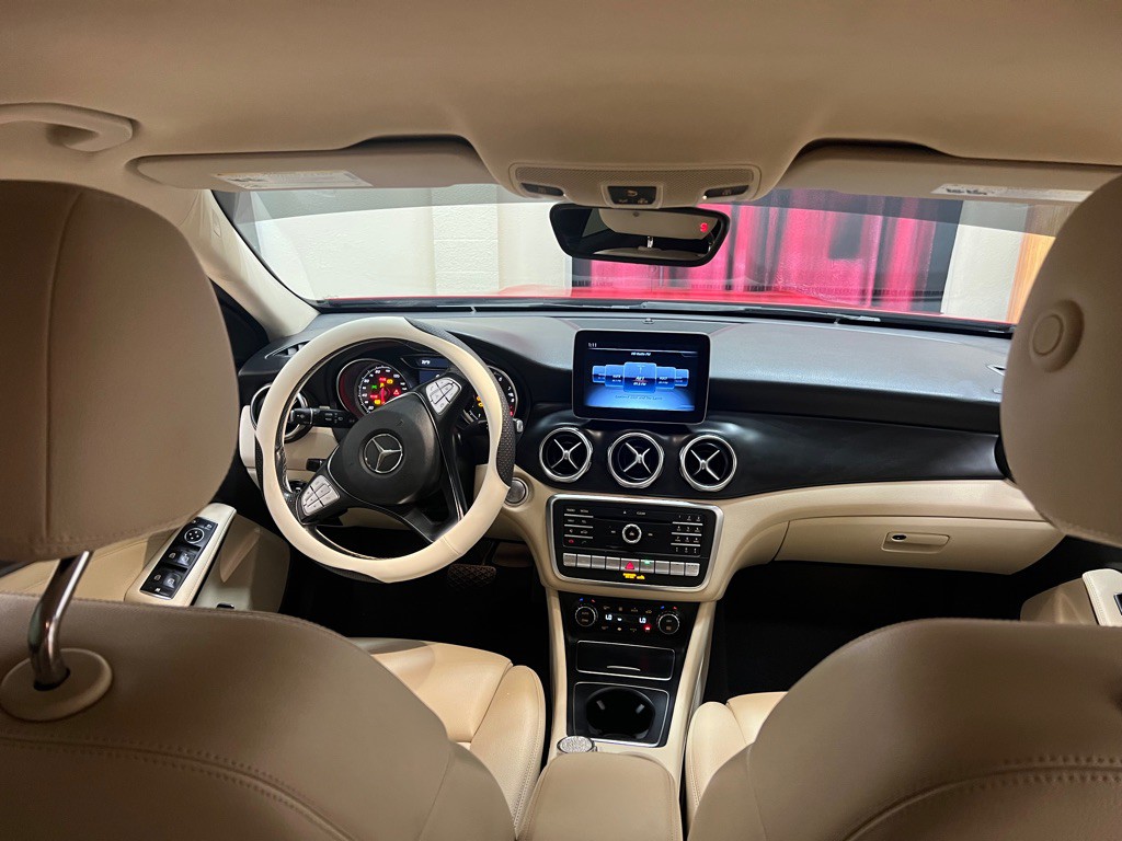 2019 Mercedes-Benz GLA-Class Image 12