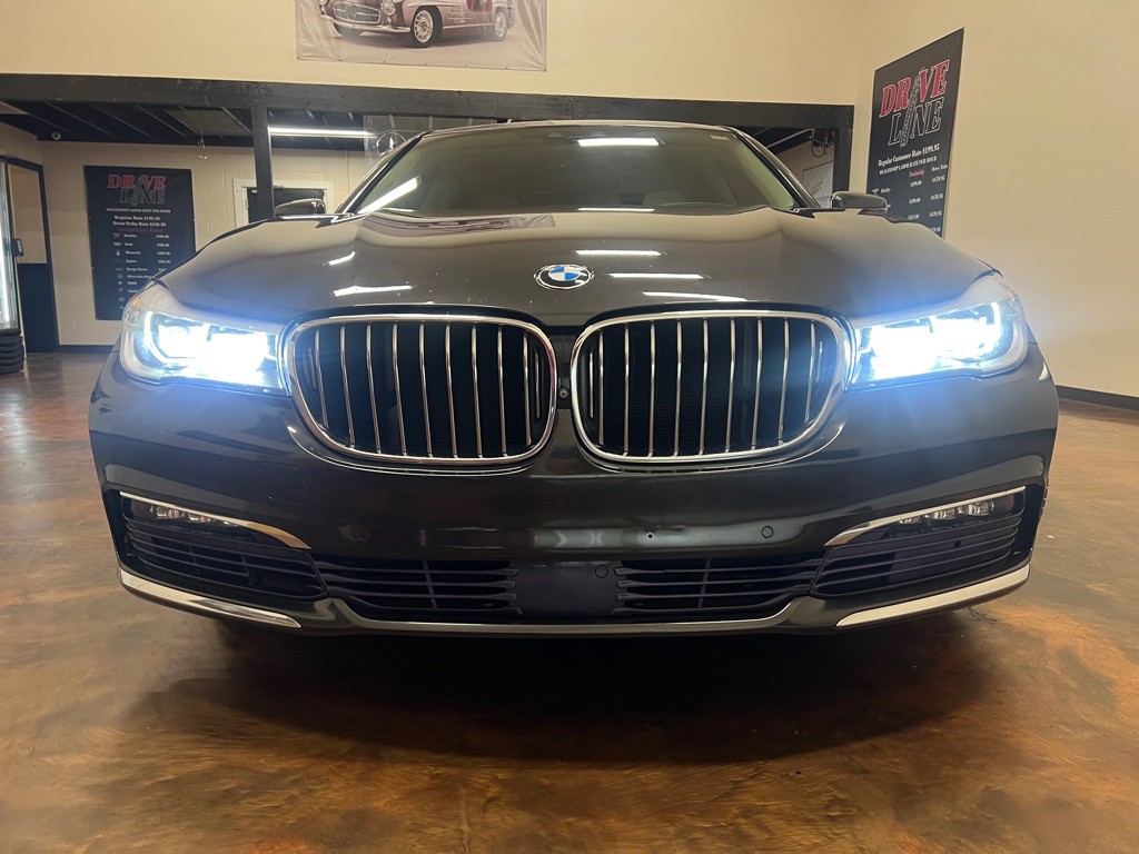 2016 BMW 7 Series Image 4